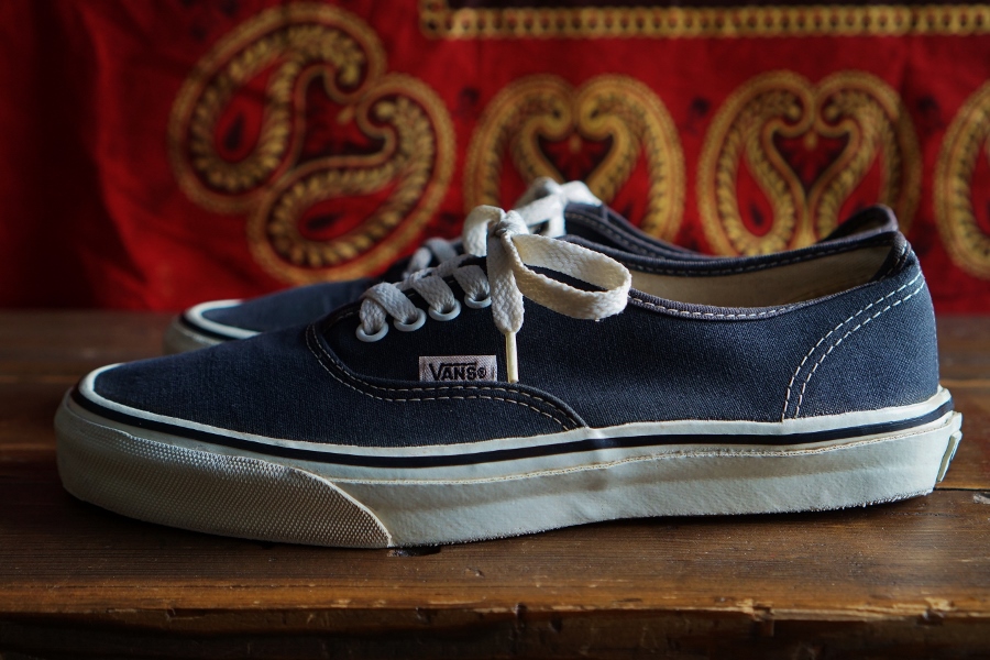 90s VANS AUTHENTIC Made in USA - jam-clothing